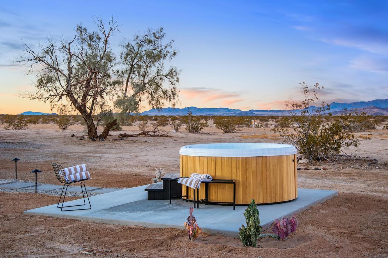Wonder Valley Green House - Near Joshua Tree National Park トウェンティナイン・パームズ エクステリア 写真
