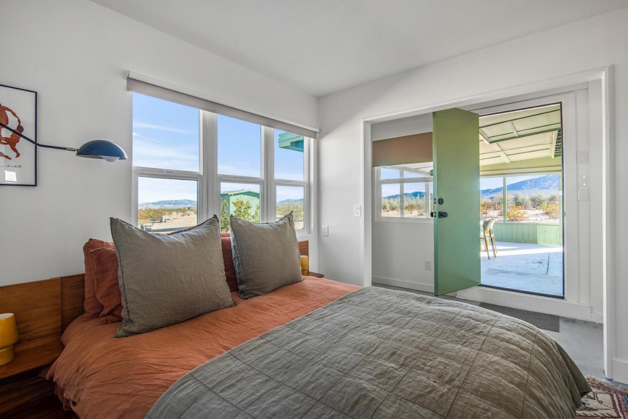 Wonder Valley Green House - Near Joshua Tree National Park トウェンティナイン・パームズ エクステリア 写真